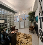 Freestanding demountable wall enlosed lobby room Flex Series