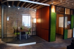 NxtWall showroom - View series curved glass center mounted office #0469