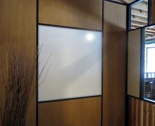 Glass surface whiteboard wall integration non-magnetized Glass surface whiteboard wall integration non-magnetized